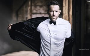 Dashing look of Ryan Reynolds in a formal suit